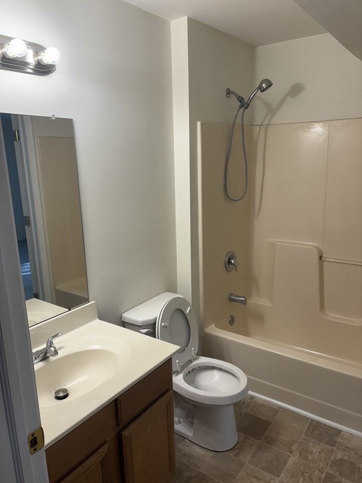 115 N 3rd St #306 - Photo 6 of 10