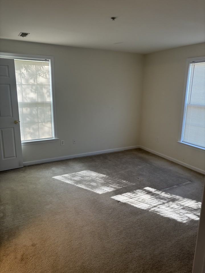115 N 3rd St #306 - Photo 7 of 10