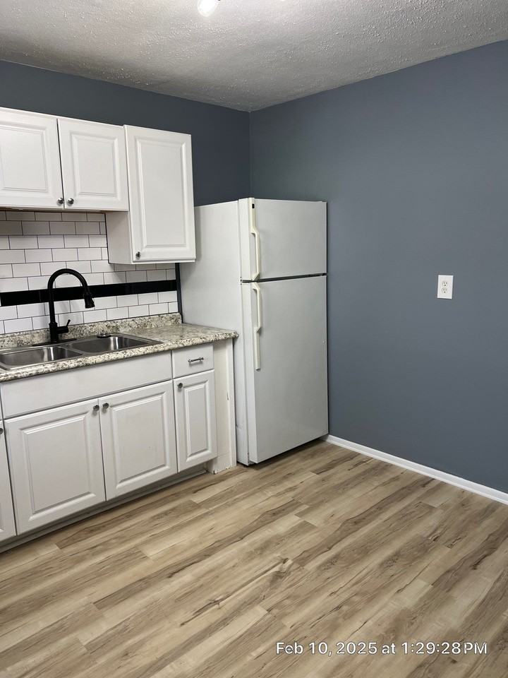 2201 Gaebler Ave #A - Photo 3 of 11