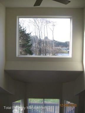 3999 NE Johns Ave - Photo 2 of 9