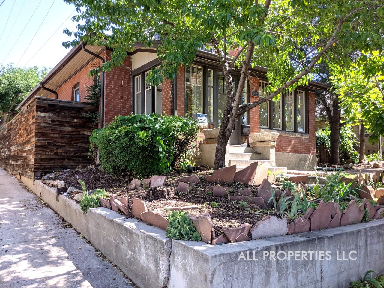 2933 W 33rd Ave #1 - Photo 5 of 50