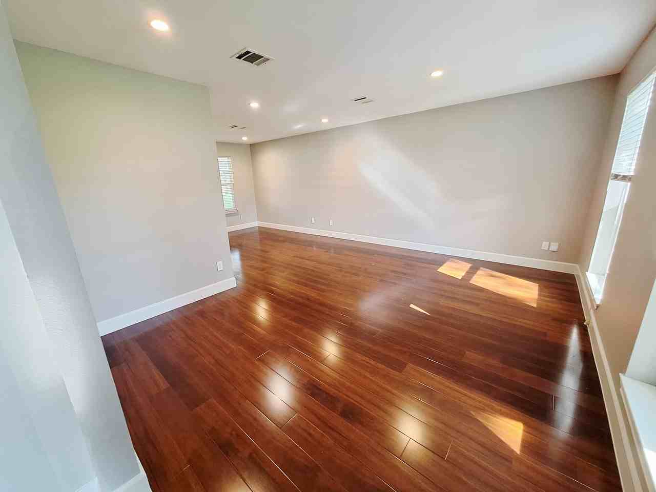 8513 Portage Cv #1 - Photo 6 of 39