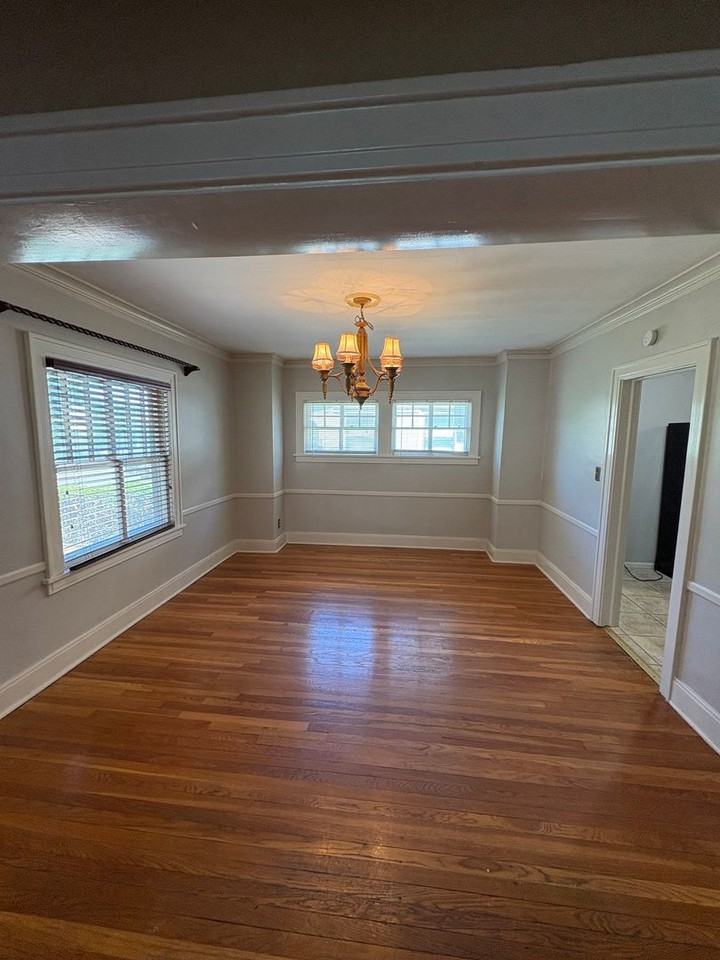 5311 Rockhill Rd - Photo 2 of 12