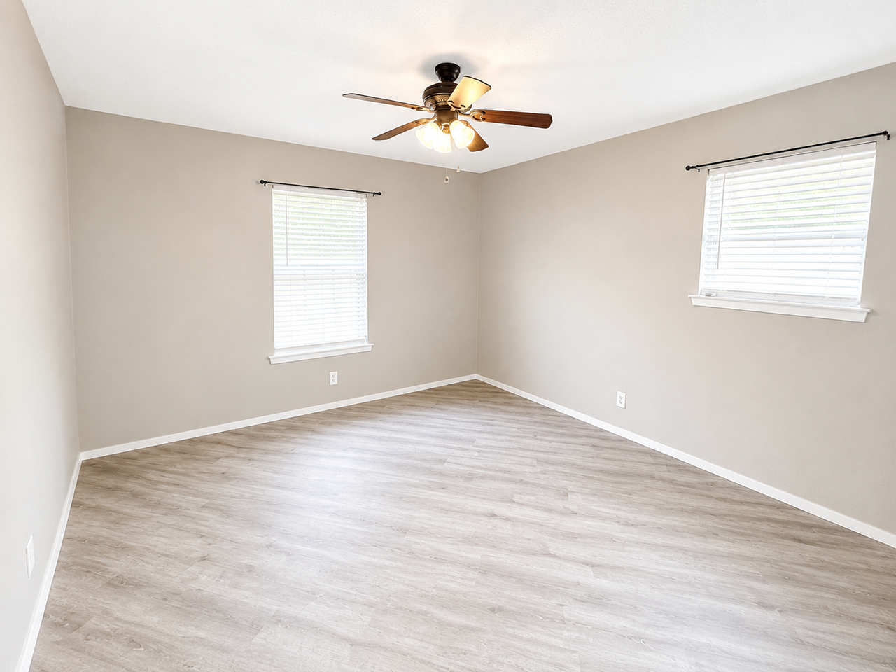 3225 Southland Blvd #1 - Photo 4 of 11