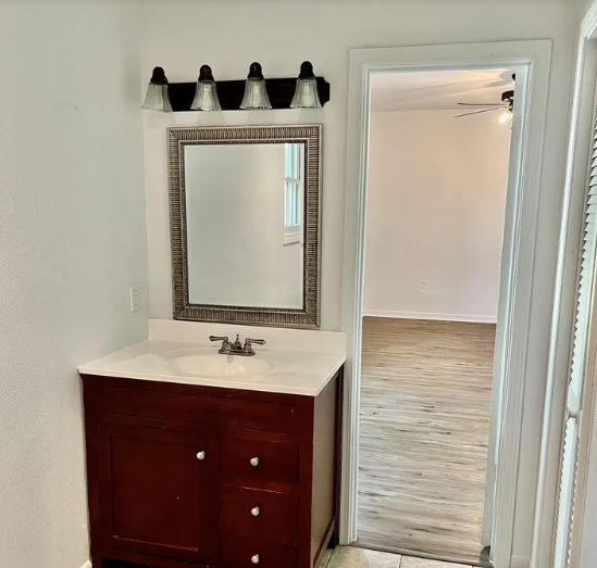 454 Winters St #1 - Photo 4 of 10
