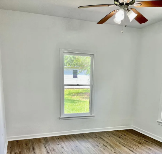 454 Winters St #1 - Photo 5 of 10