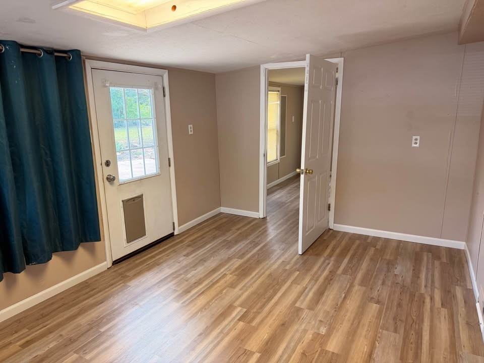 229 Osborne St #1 - Photo 7 of 11