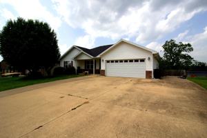 featured image of 108 La Vista Dr #1