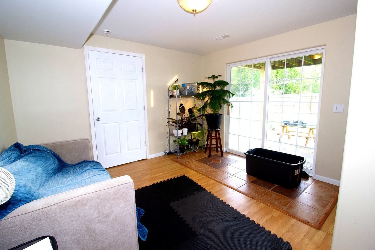 108 La Vista Dr #1 - Photo 7 of 10