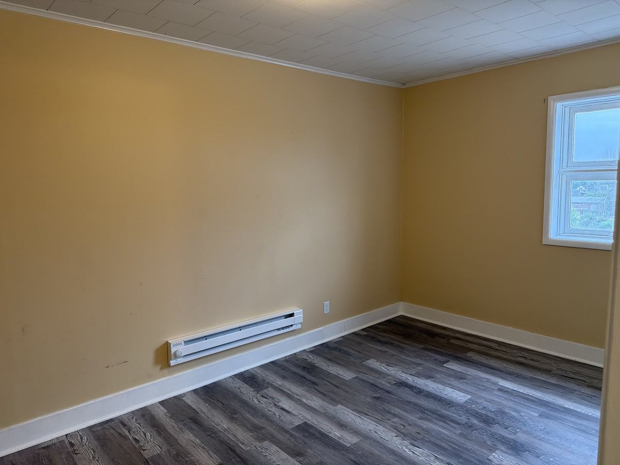 120 E 1st Ave #301 - Photo 3 of 8