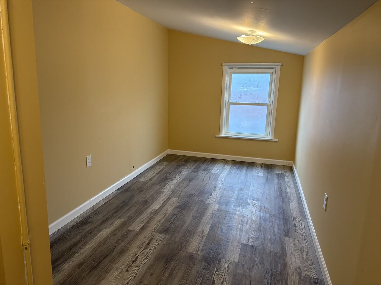 120 E 1st Ave #301 - Photo 5 of 8
