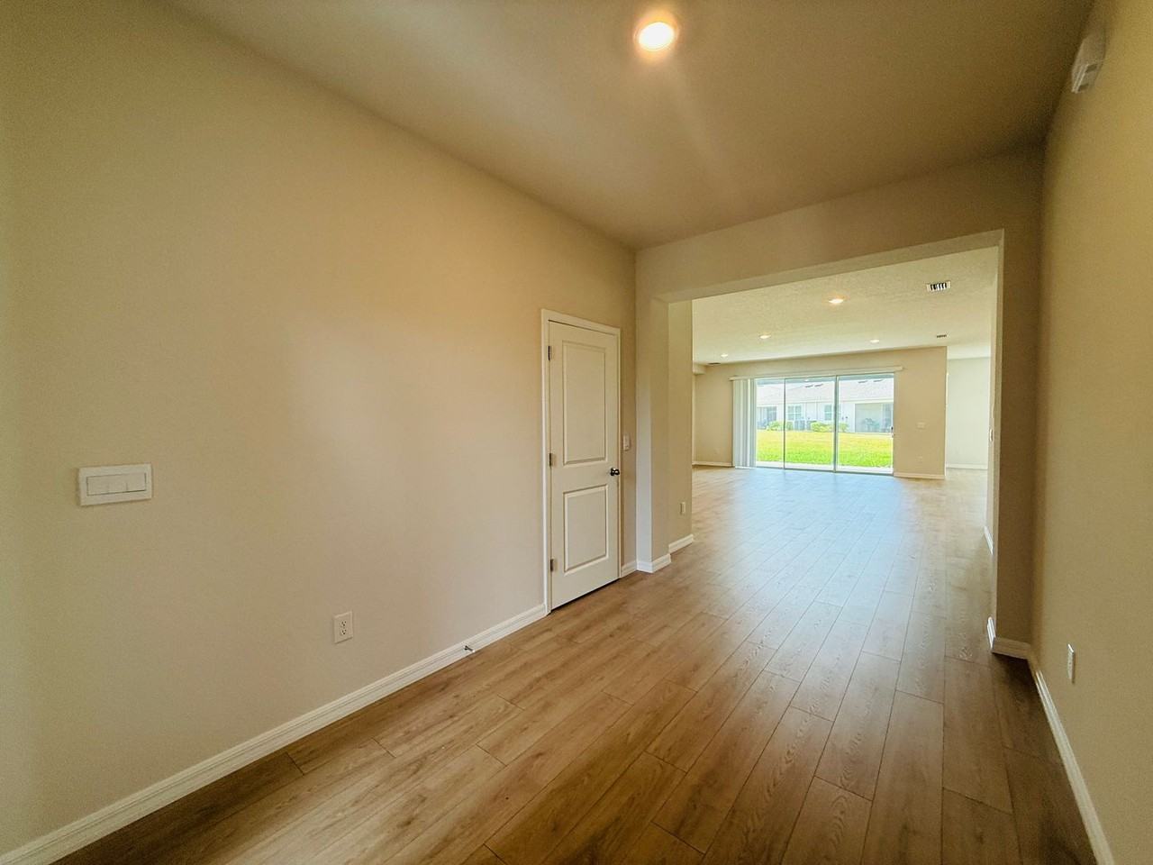 316 158th St E - Photo 5 of 50