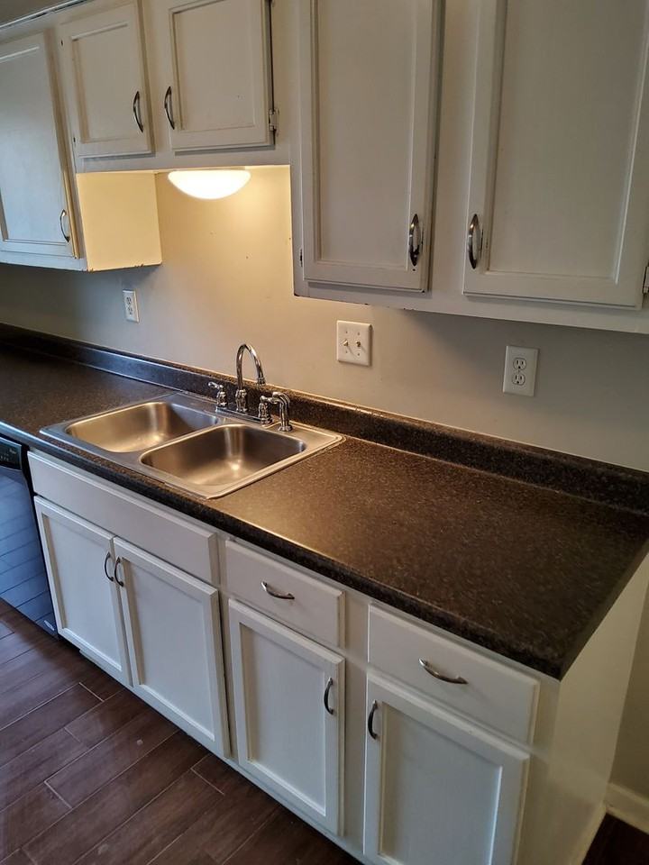 7068 Snyder Rd - Photo 4 of 5