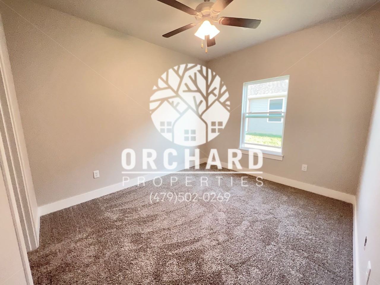 3005 N Conway Drive - Photo 7 of 9