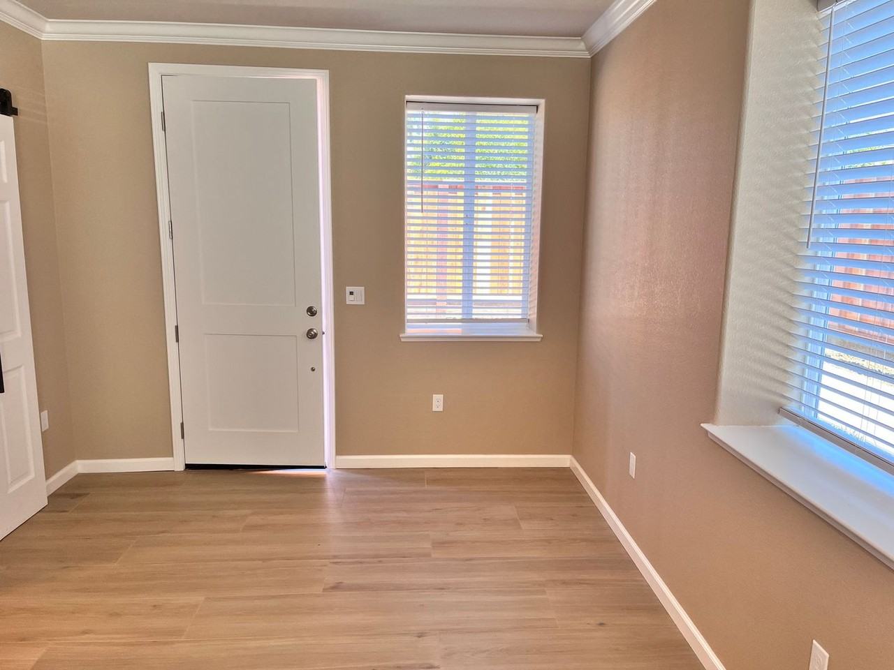 281 Arthur Rd - Photo 3 of 11