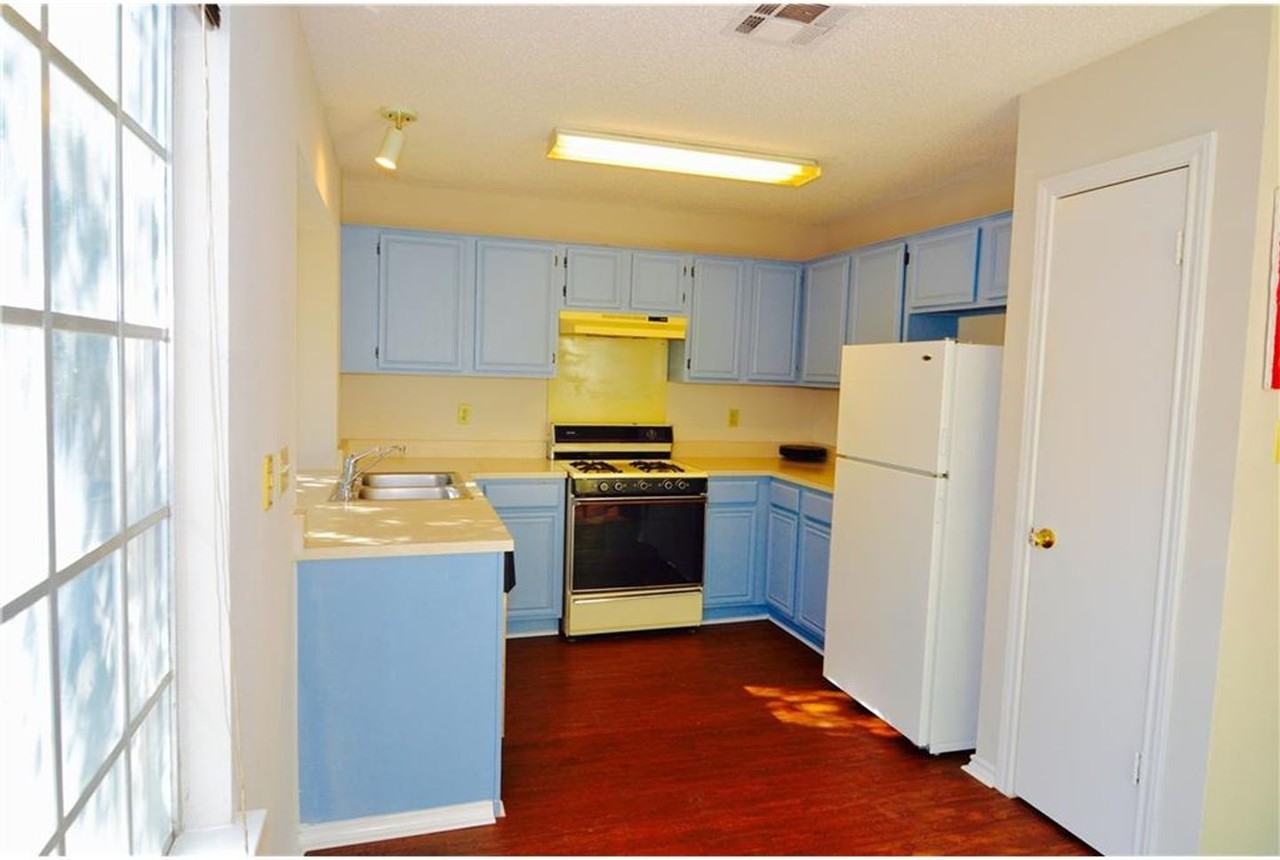 9101 Palace Pkwy - Photo 3 of 10