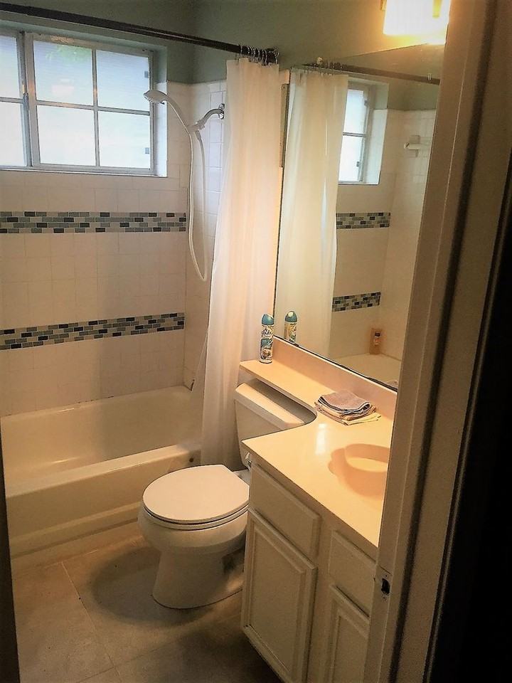 9101 Palace Pkwy - Photo 4 of 10