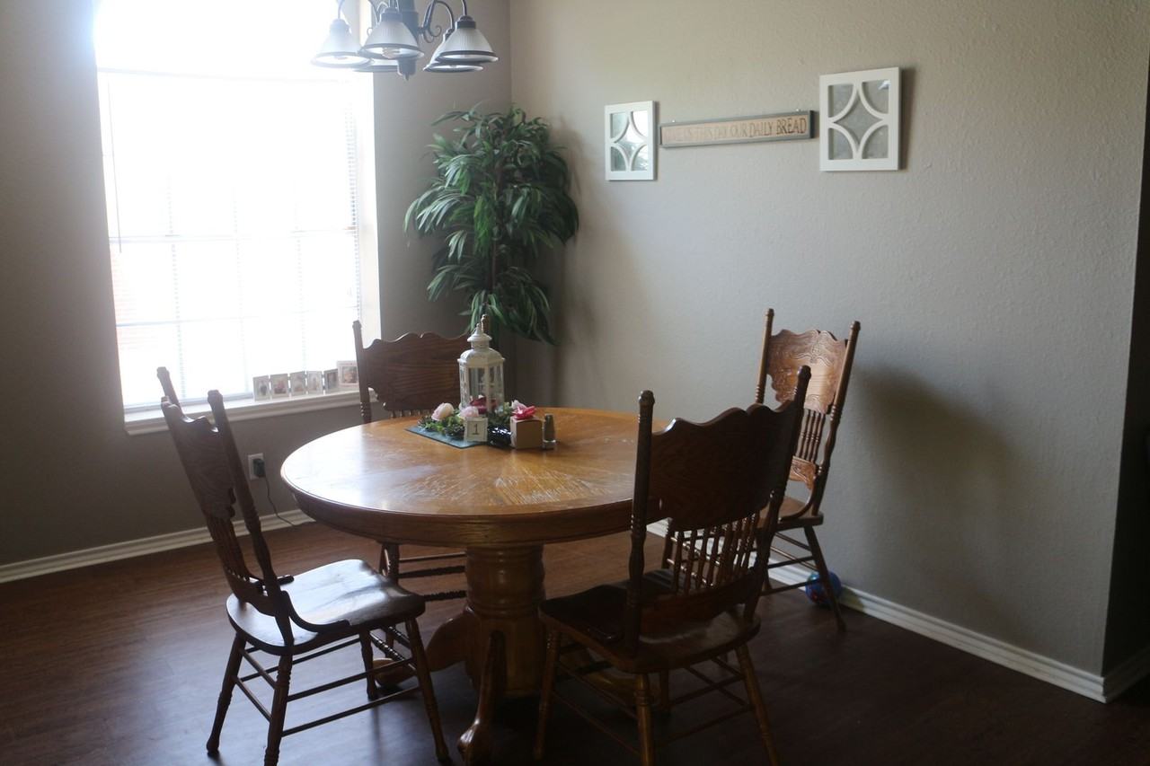 9101 Palace Pkwy - Photo 7 of 10