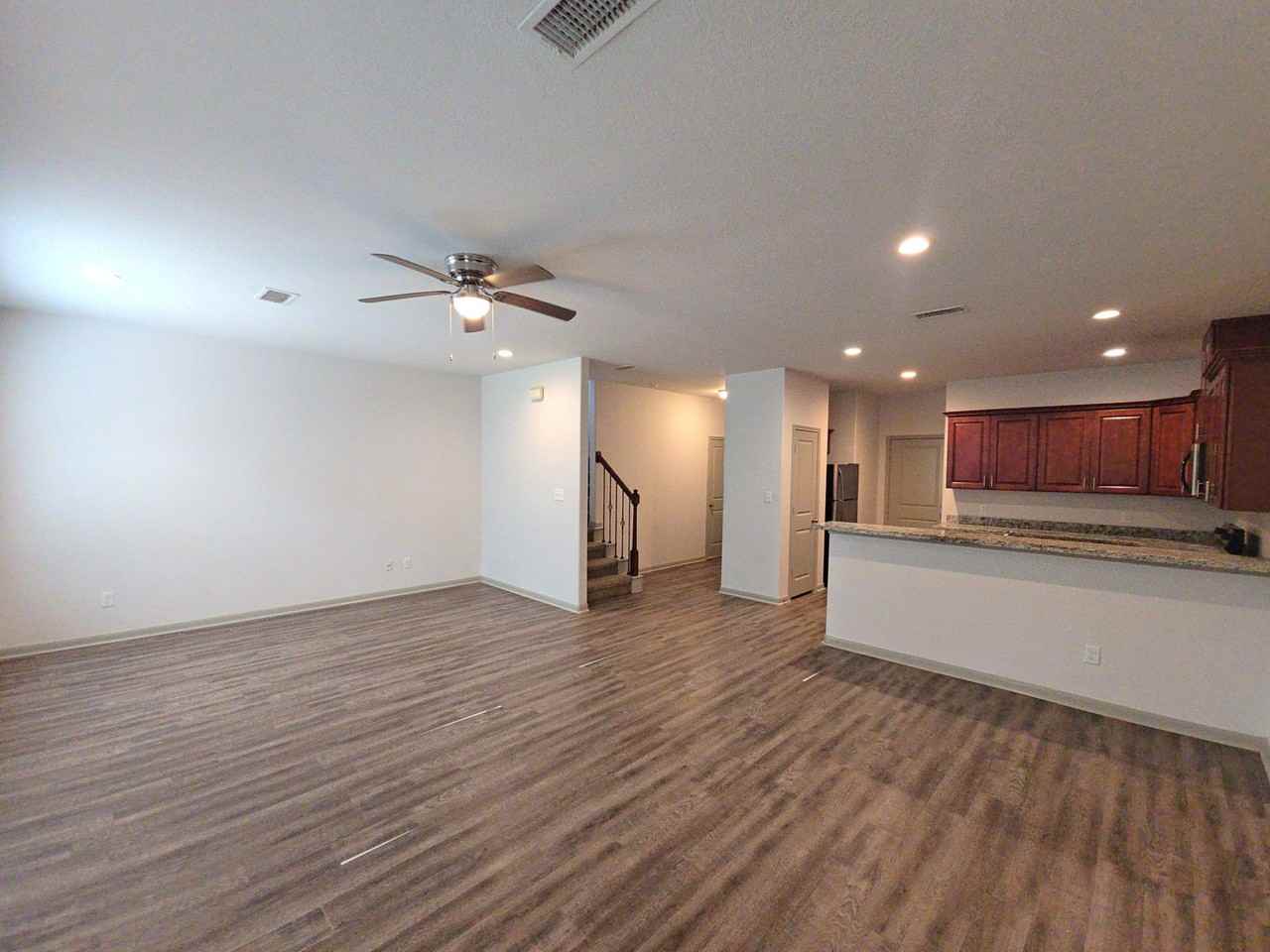 626 Magnolia Bnd - Photo 2 of 26