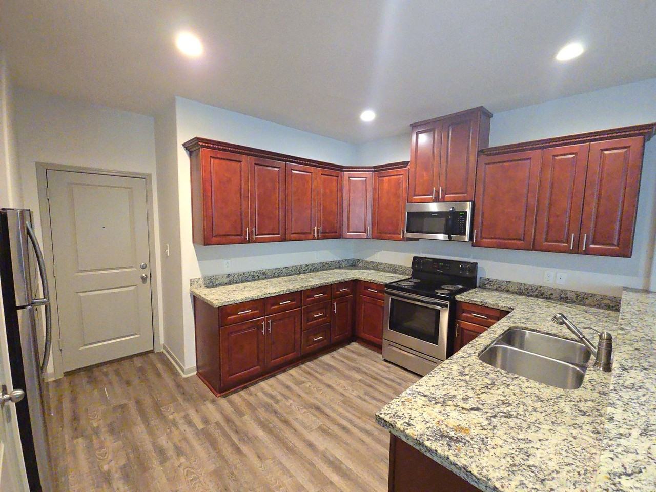 626 Magnolia Bnd - Photo 3 of 26