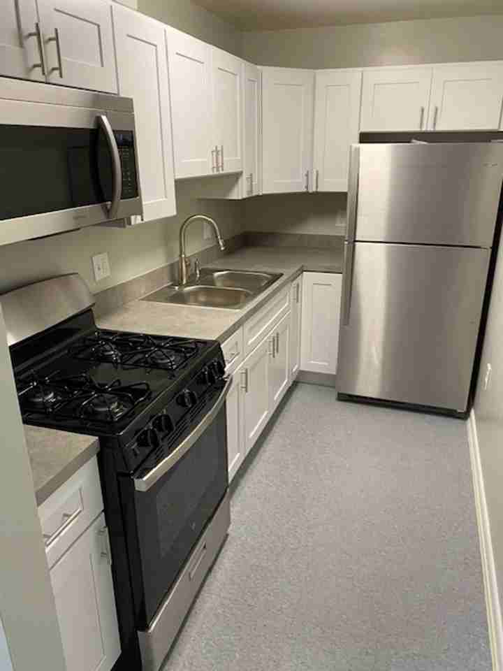 2023 4th St NE Apartments - Photo 3 of 6