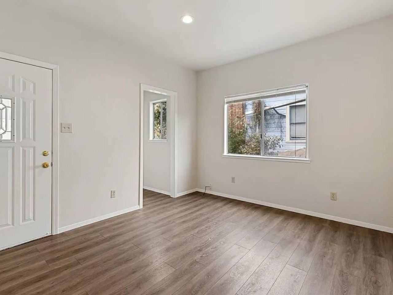 1619 Fairview St - Photo 3 of 11