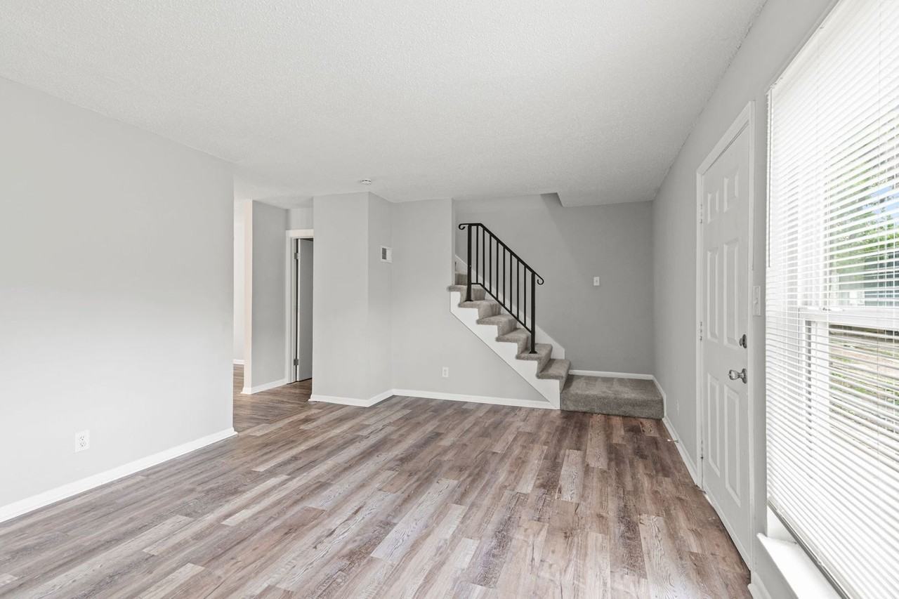 2444 N 38th St - Photo 7 of 26