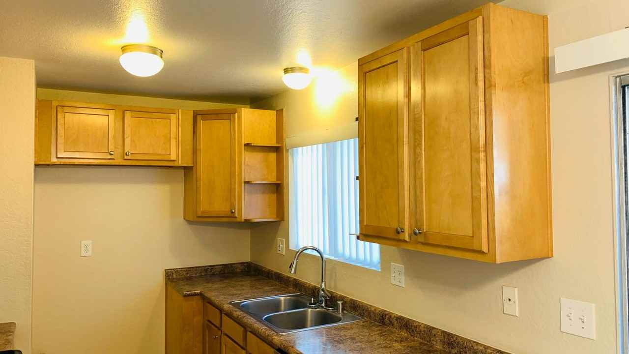 13702 Charloma Dr #B - Photo 7 of 18