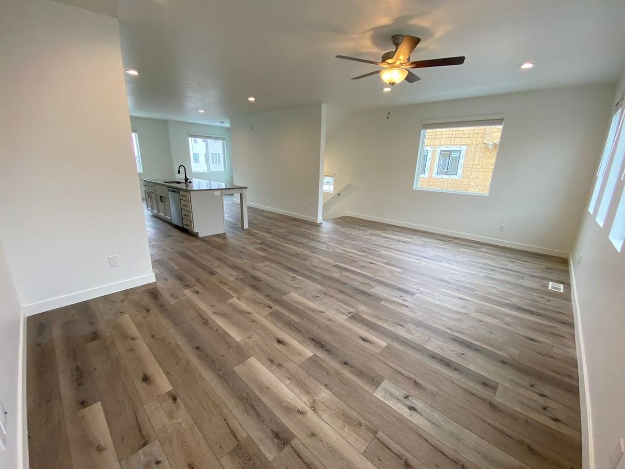 518 S 1040 W - Photo 5 of 17
