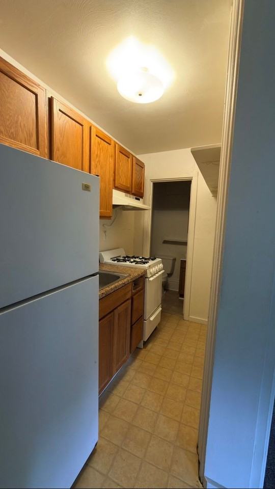 213 Perrin Ave - Photo 4 of 7