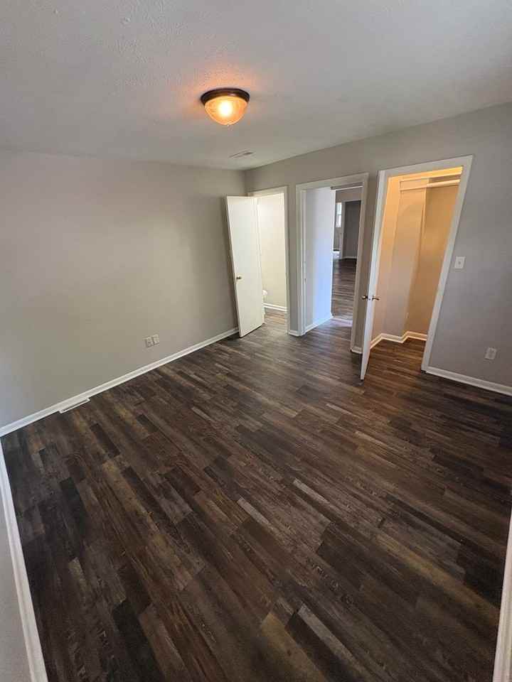 2365 N Goodlet Ave - Photo 7 of 11