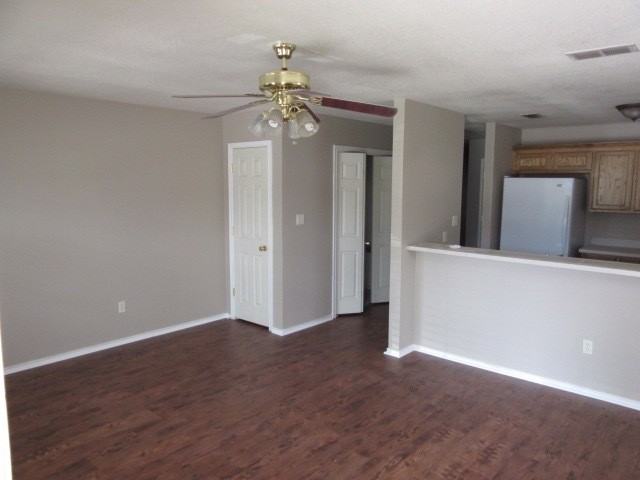 4526 Cole Dr - Photo 2 of 9