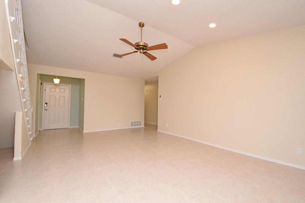 12005 Cabana Ln - Photo 2 of 42