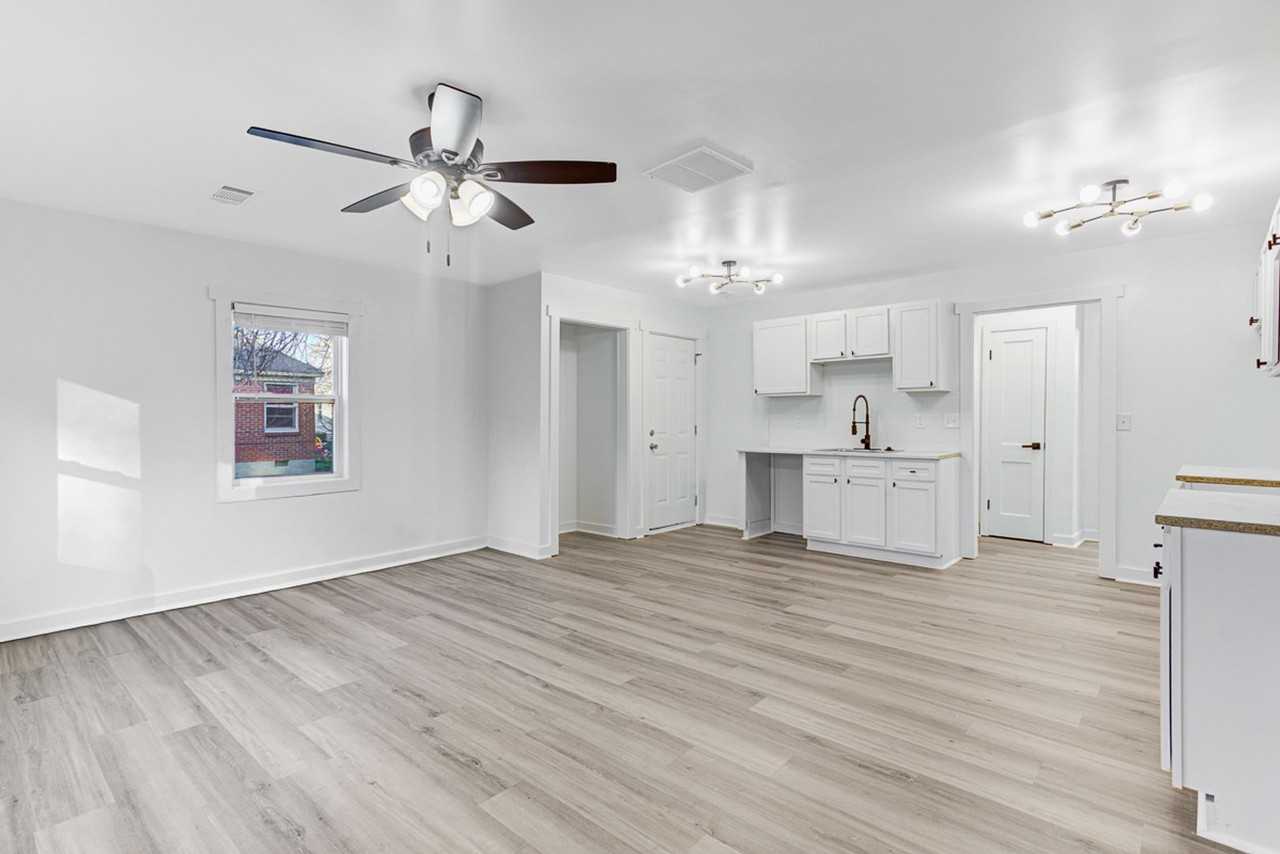 3512 Wilshire Rd - Photo 2 of 20
