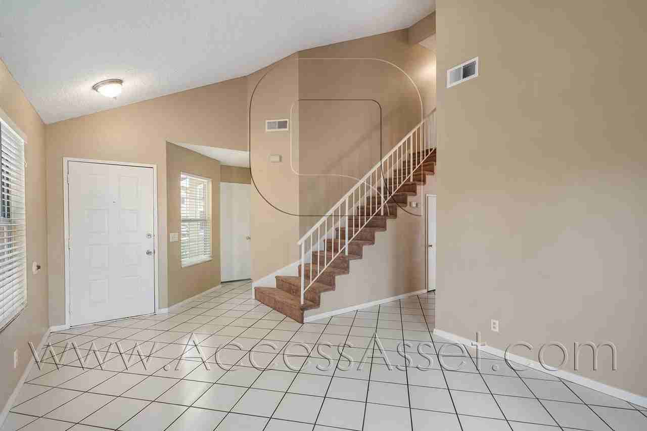 31230 Comotilo Ct - Photo 2 of 23