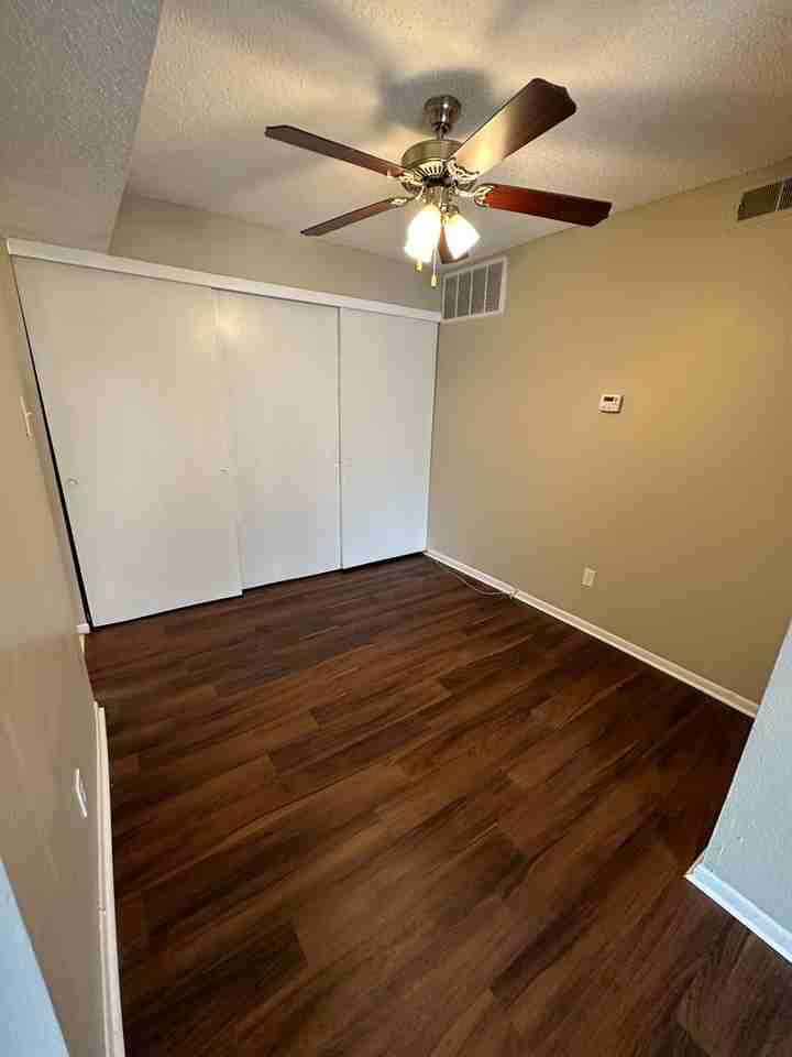 6680 Whispering Oak Pl - Photo 3 of 7