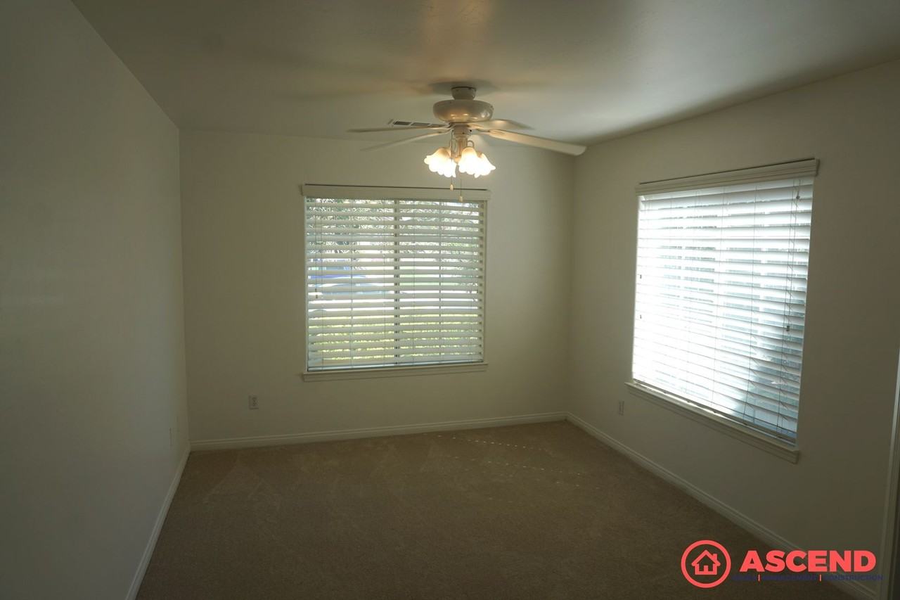 11805 Wethersfield St - Photo 2 of 20