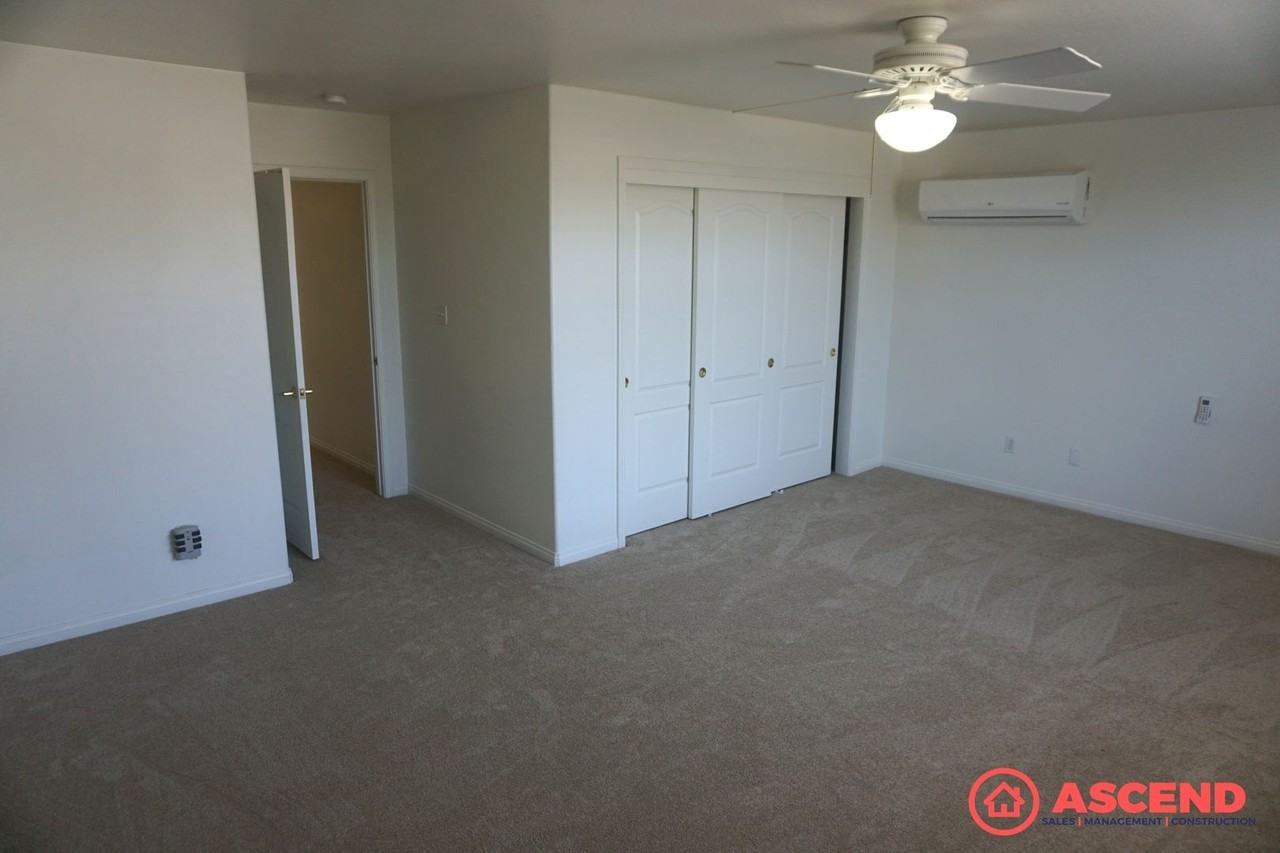 11805 Wethersfield St - Photo 5 of 20