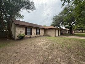 305 Kimberly Dr - Photo 1 of 1