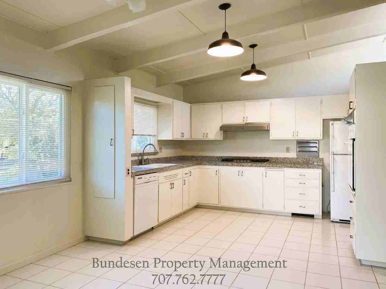 1303 Hexem Ave - Photo 6 of 23
