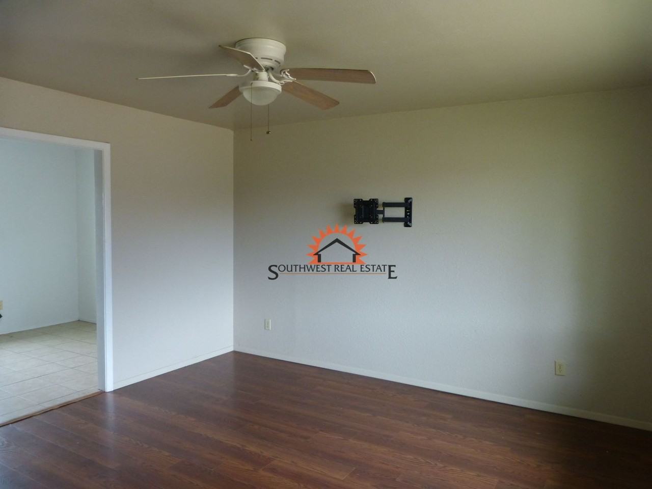 3104 Duckworth Ave - Photo 3 of 18