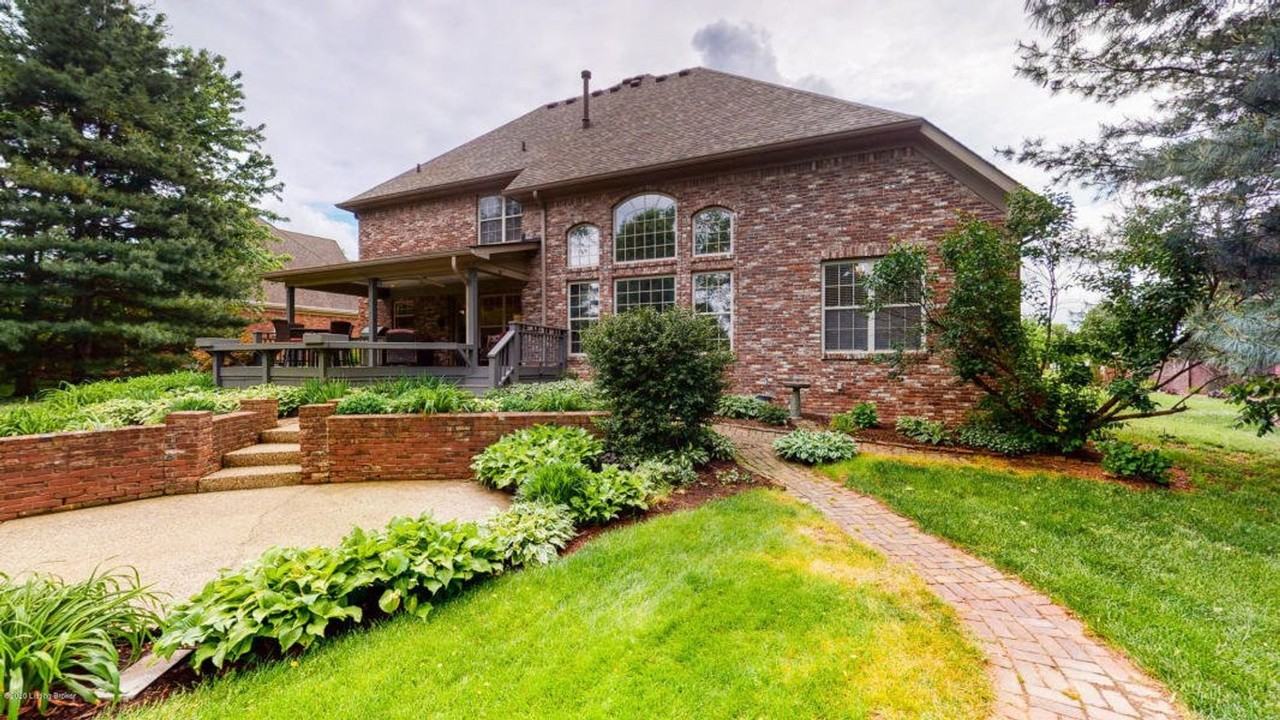 7703 Wolfpen Ridge Dr - Photo 2 of 31