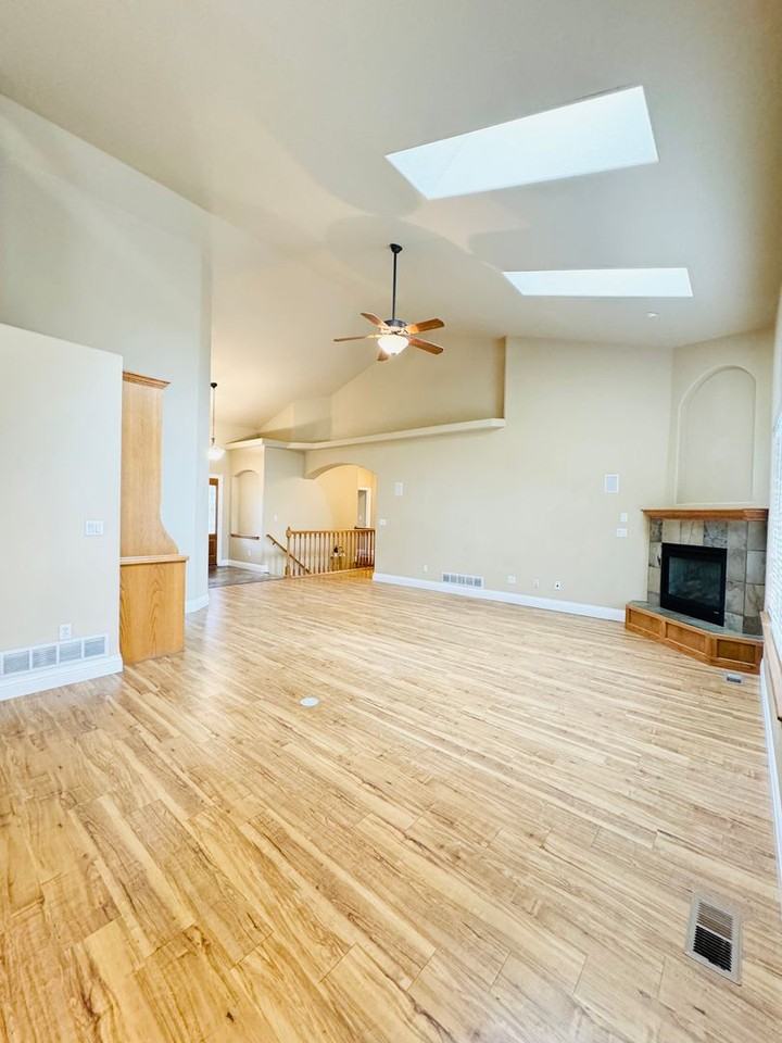 4960 Hornbeam Ct - Photo 6 of 32