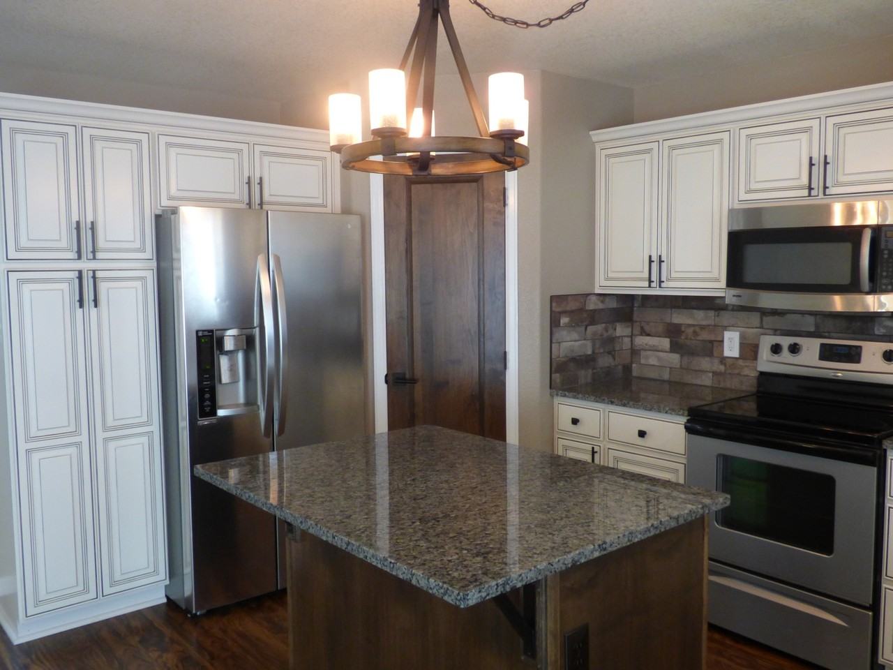 2045 Prairie Hill Dr - Photo 6 of 15