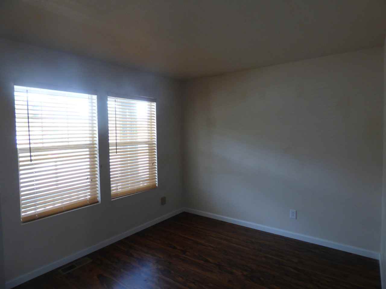 2045 Prairie Hill Dr - Photo 7 of 15