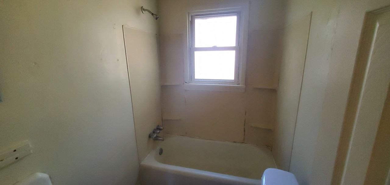2014 Lutheran St - Photo 3 of 6