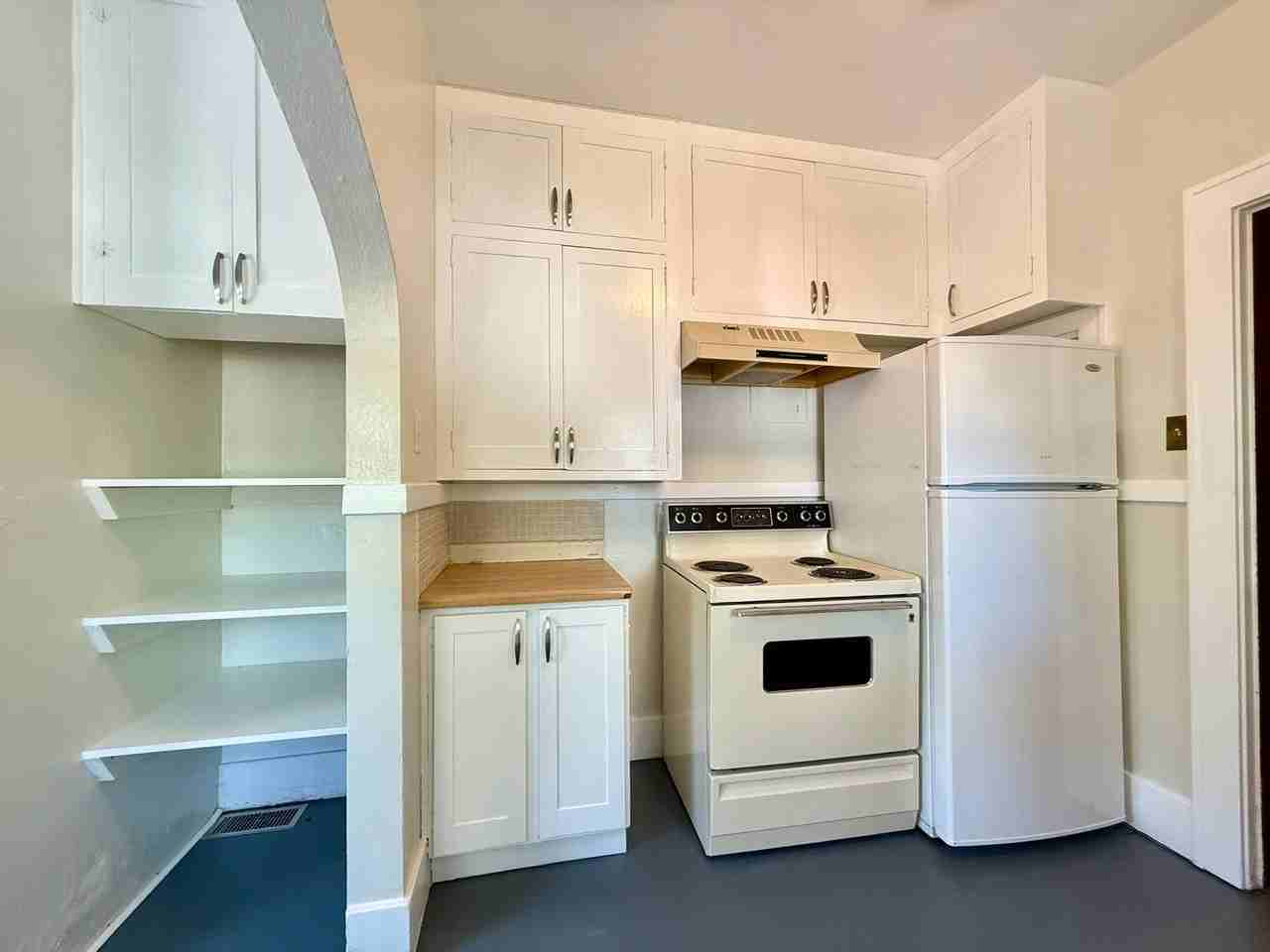 806 Spring Ave - Photo 7 of 21