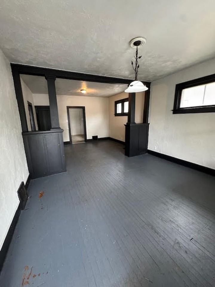 3717 Barr St - Photo 2 of 6