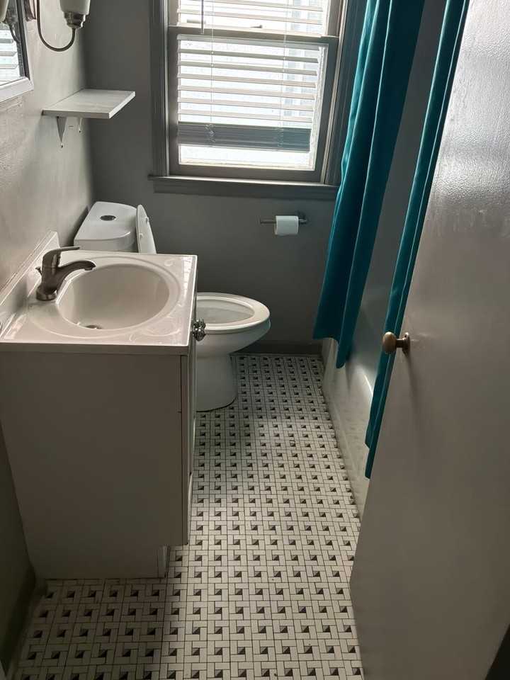 4079 N 63rd St - Photo 5 of 10