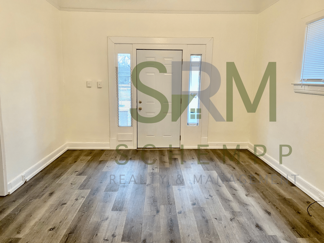 3215 Virginia Ave - Photo 2 of 23